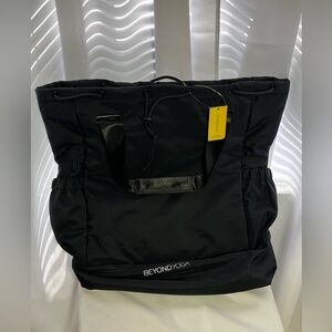 NWT BEYOND YOGA Black Convertible Gym Bag